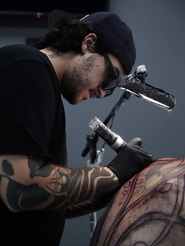 Gabri, tatuador de Piedrabuena Tattoo